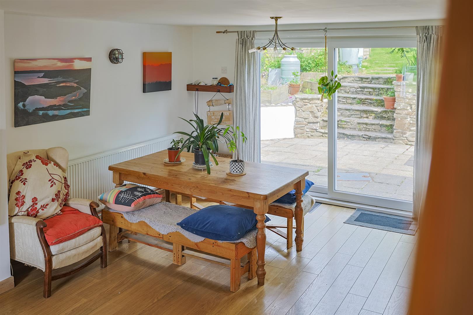 Walters Row, Dunvant, Swansea, SA2 7TB